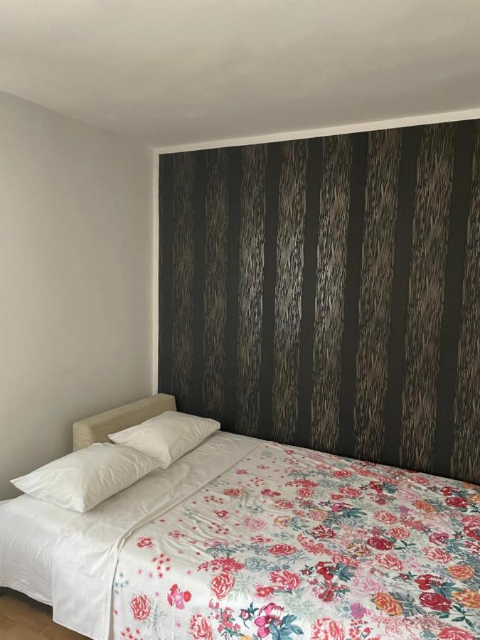 Апартаменты Good Sleep Flat1 Сибиу Экстерьер фото